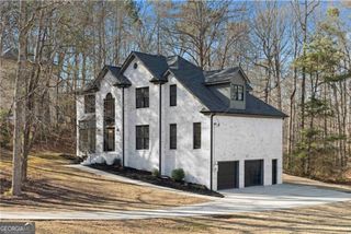 6015 Canaan Woods Drive SW, South Fulton, GA 30331