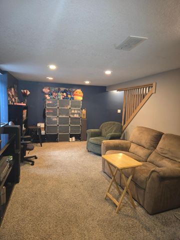 5139 James Avenue N, Minneapolis, MN 55430