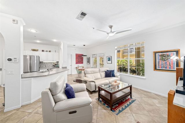 860 N ORANGE AVENUE 210, Orlando, FL 32801