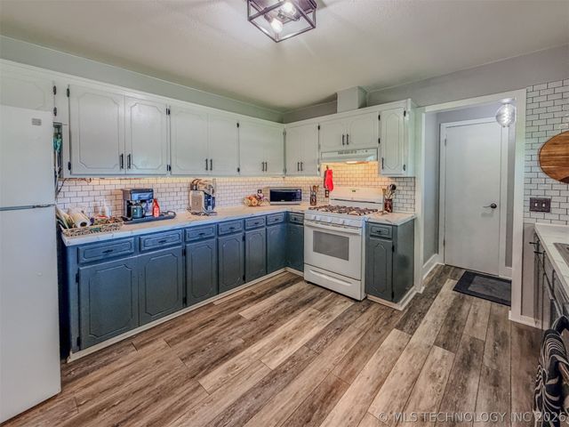 306 E Willis Road, Tahlequah, OK 74464