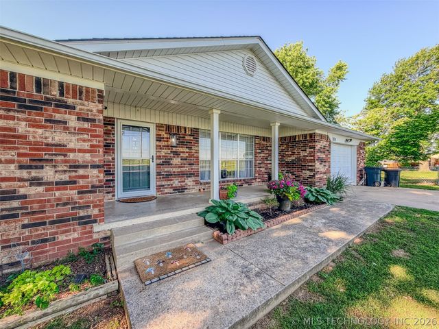 306 E Willis Road, Tahlequah, OK 74464