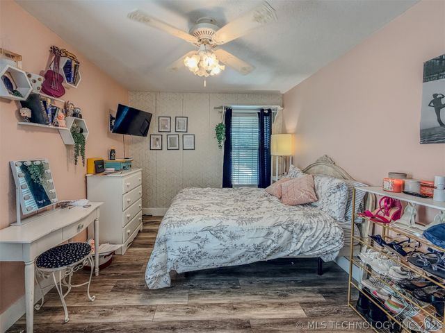 306 E Willis Road, Tahlequah, OK 74464