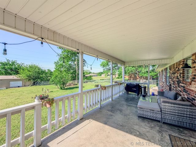 306 E Willis Road, Tahlequah, OK 74464