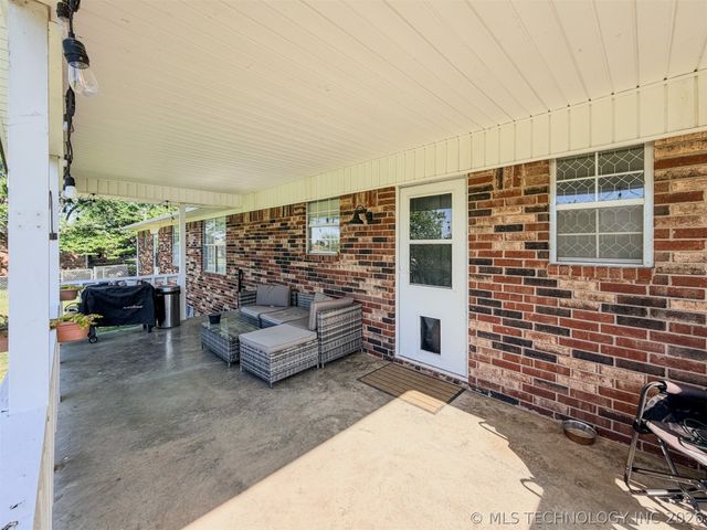 306 E Willis Road, Tahlequah, OK 74464