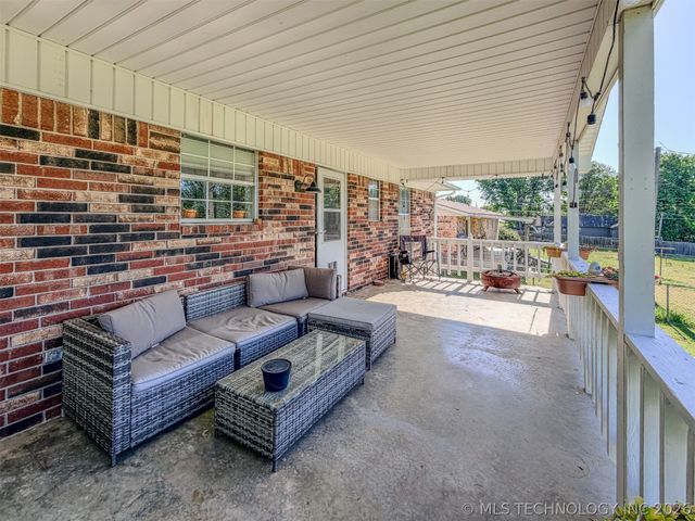 306 E Willis Road, Tahlequah, OK 74464