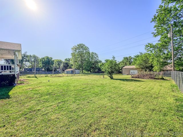306 E Willis Road, Tahlequah, OK 74464
