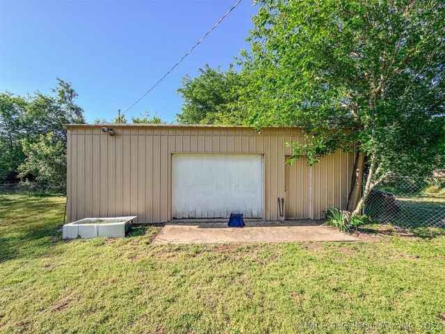 306 E Willis Road, Tahlequah, OK 74464