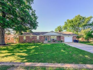 306 E Willis Road, Tahlequah, OK 74464