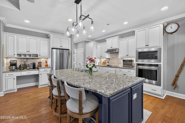6027 Mount Carmel Parke, Wilmington, NC 28412