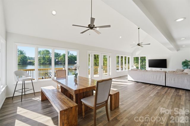449 Island View Drive, Lexington, NC 27292