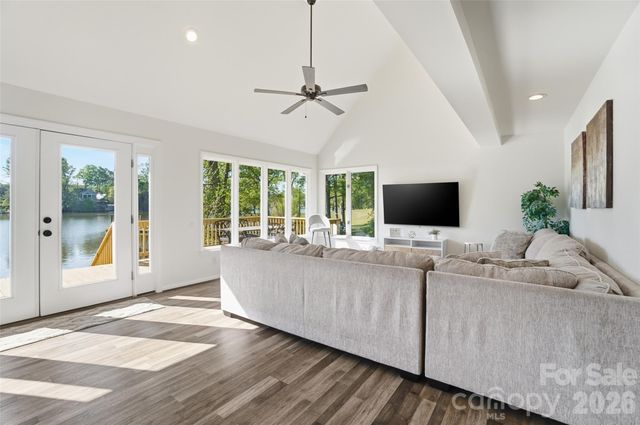 449 Island View Drive, Lexington, NC 27292