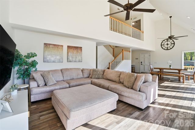 449 Island View Drive, Lexington, NC 27292