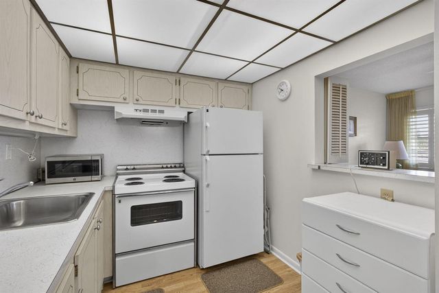 225 Bedford I 225, West Palm Beach, FL 33417