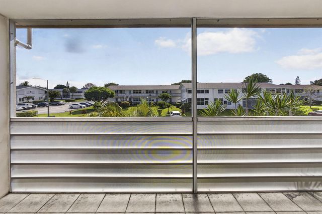 225 Bedford I 225, West Palm Beach, FL 33417