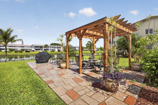 225 Bedford I 225, West Palm Beach, FL 33417