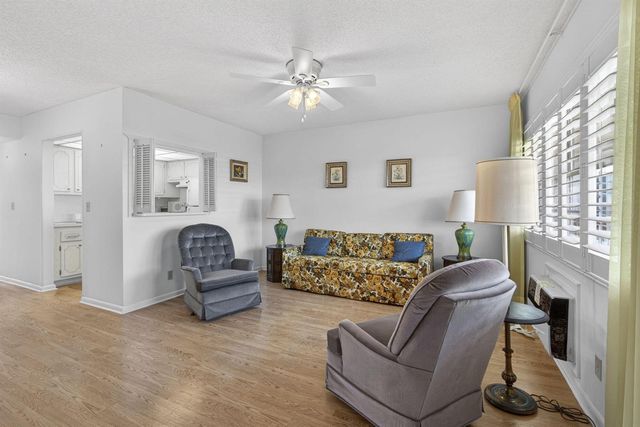 225 Bedford I 225, West Palm Beach, FL 33417