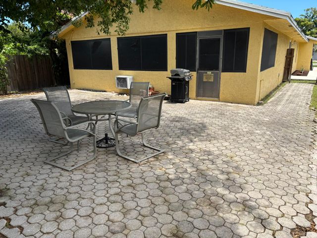 4143 Randolph Court, Lake Worth, FL 33461