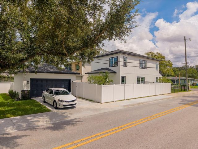 2222 DELANEY AVENUE, Orlando, FL 32806