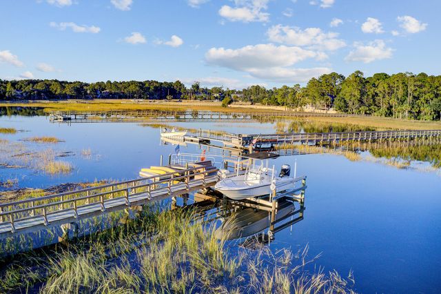 2380 Darts Cove Way, Mount Pleasant, SC 29466