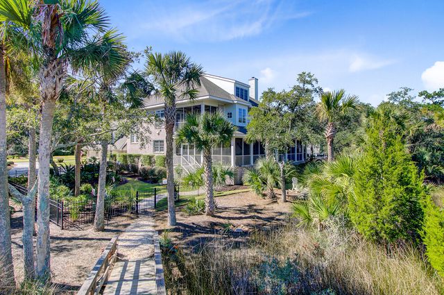 2380 Darts Cove Way, Mount Pleasant, SC 29466