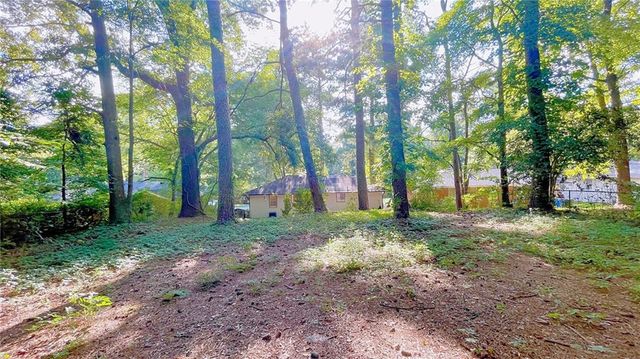 2744 Fairlane Drive SE, Atlanta, GA 30354