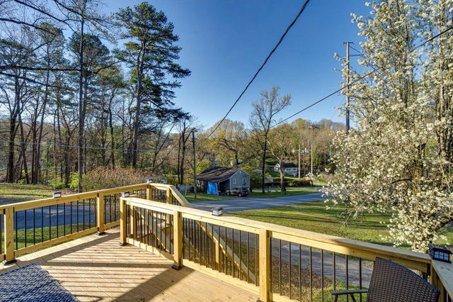 215 Waheela Drive, Chattanooga, TN 37404