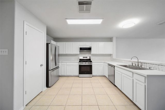 1911 Adobe Stone Drive, Humble, TX 77396