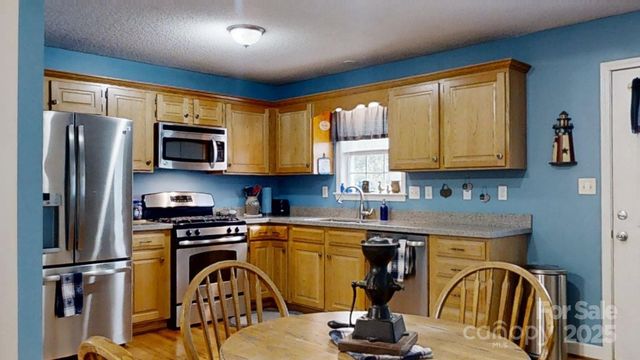 3124 Banks Street, Lincolnton, NC 28092