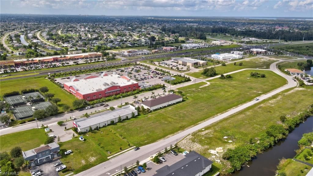 1434 4TH TER, CAPE CORAL, FL 33991 — photo 3