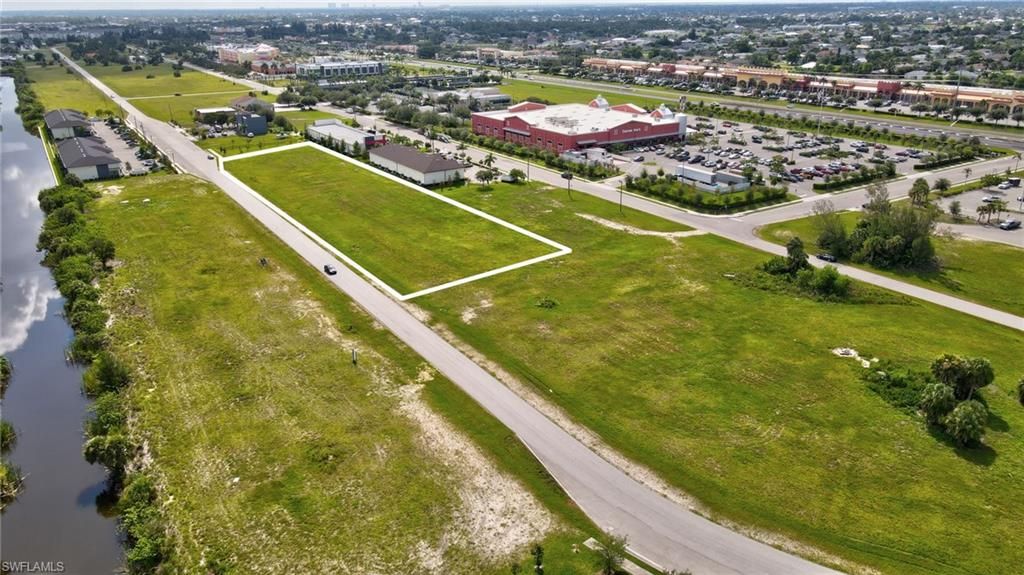 1434 4TH TER, CAPE CORAL, FL 33991 — photo 4