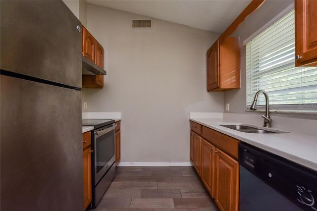 1604 BLACKBERRY COURT, Eustis, FL 32726