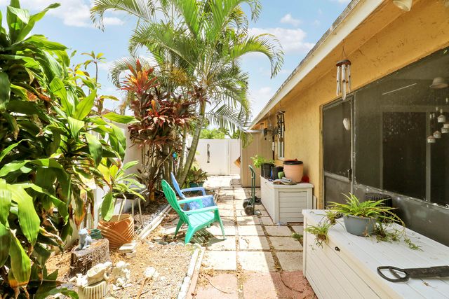 5373 Gene Circle, West Palm Beach, FL 33415