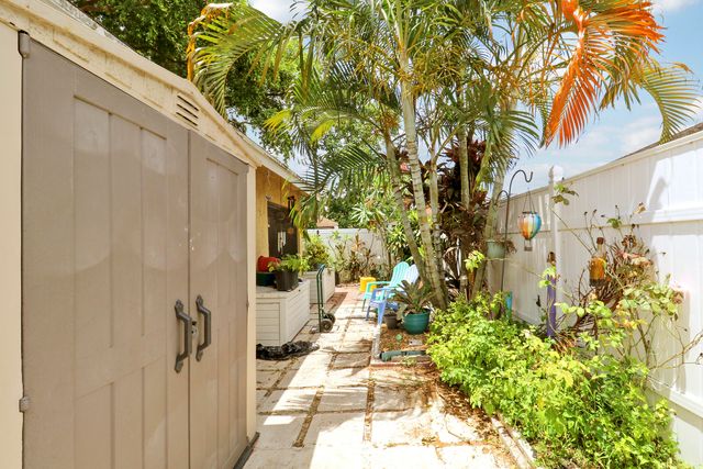 5373 Gene Circle, West Palm Beach, FL 33415
