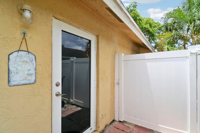 5373 Gene Circle, West Palm Beach, FL 33415