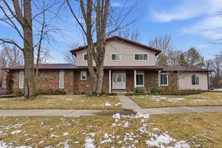 2308 Longfellow Lane, Midland, MI 48640