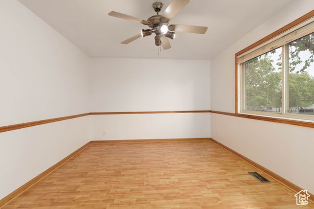 5550 WESTSIDE DR, Kearns, UT 84118