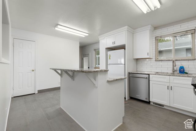 5550 WESTSIDE DR, Kearns, UT 84118