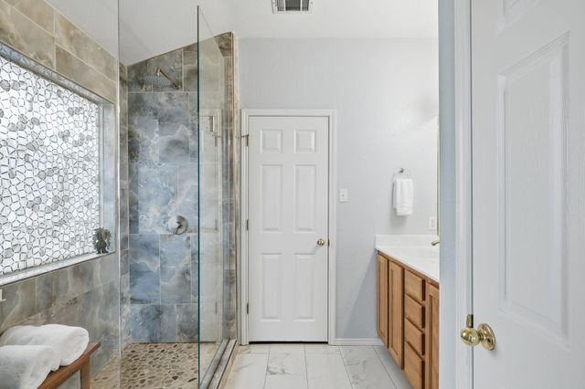 17408 Valentine DR, Round Rock, TX 78664