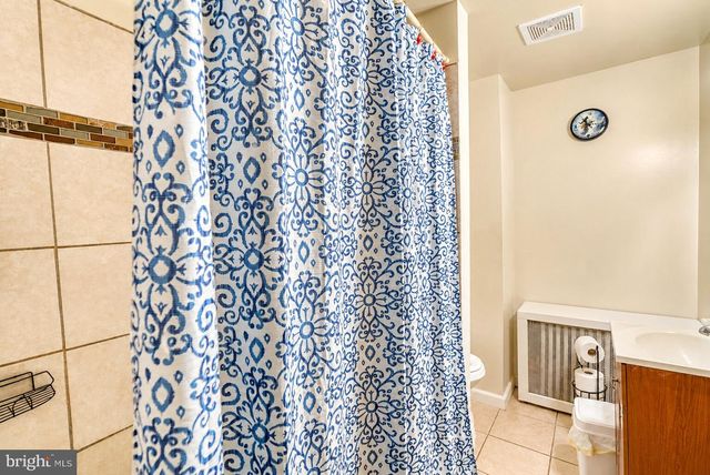 202 GREENWAY AVE, Darby, PA 19023