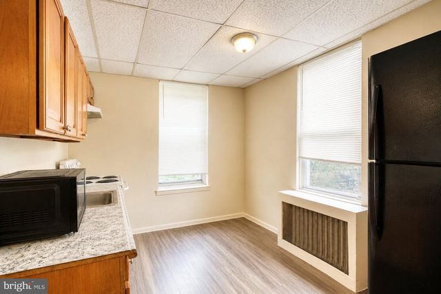 202 GREENWAY AVE, Darby, PA 19023