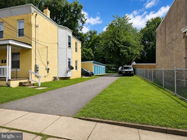 202 GREENWAY AVE, Darby, PA 19023