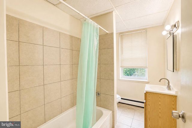 202 GREENWAY AVE, Darby, PA 19023