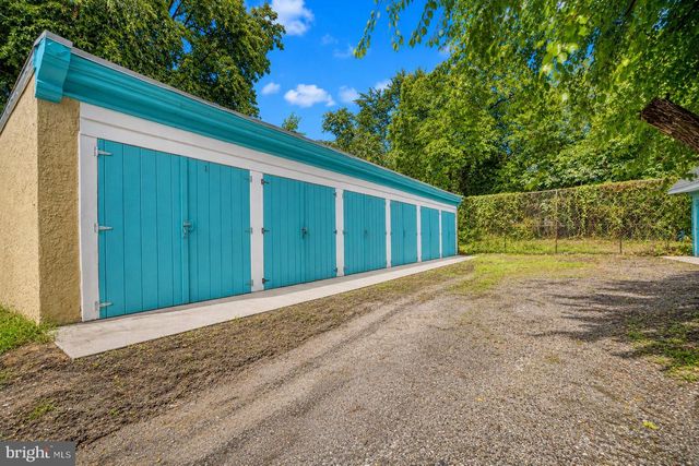 202 GREENWAY AVE, Darby, PA 19023