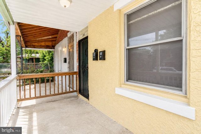202 GREENWAY AVE, Darby, PA 19023