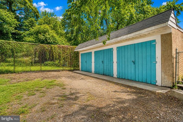 202 GREENWAY AVE, Darby, PA 19023