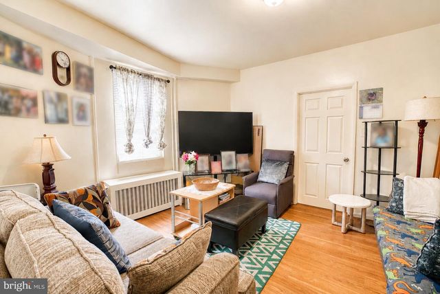 202 GREENWAY AVE, Darby, PA 19023