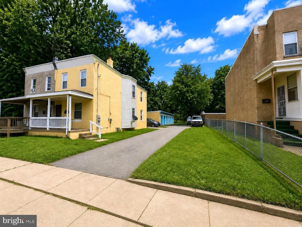 202 GREENWAY AVE, Darby, PA 19023