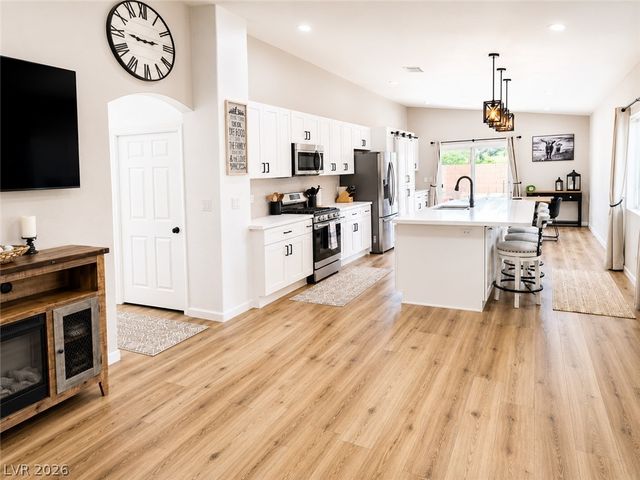 7476 Flowing Stream Drive, Las Vegas, NV 89131