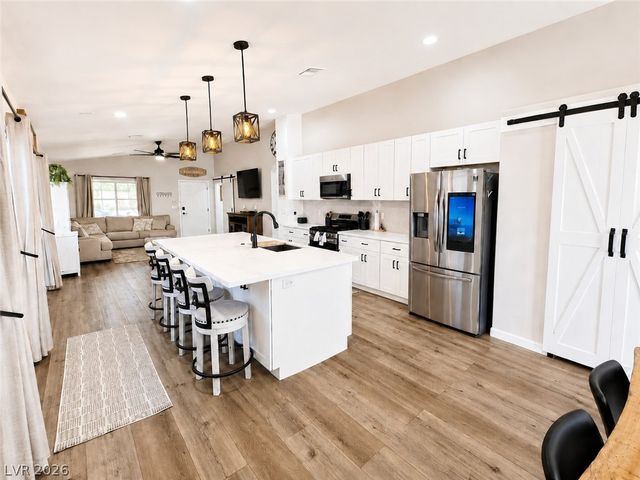 7476 Flowing Stream Drive, Las Vegas, NV 89131