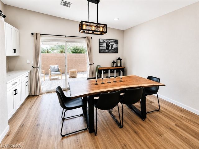 7476 Flowing Stream Drive, Las Vegas, NV 89131